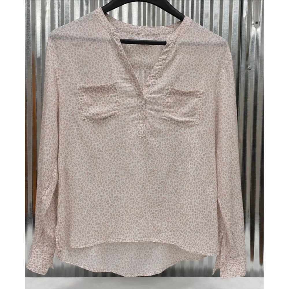 Carve Designs Women’s Medium 100% Organic Cotton Leopard Print Henley Blouse